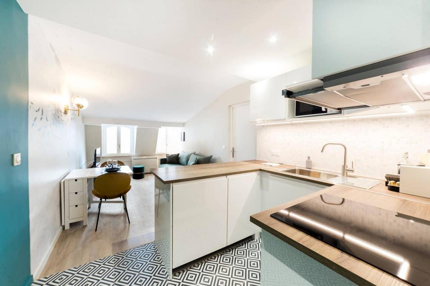 Nid Douillet Avec Vue Apartment Lyon Exterior photo